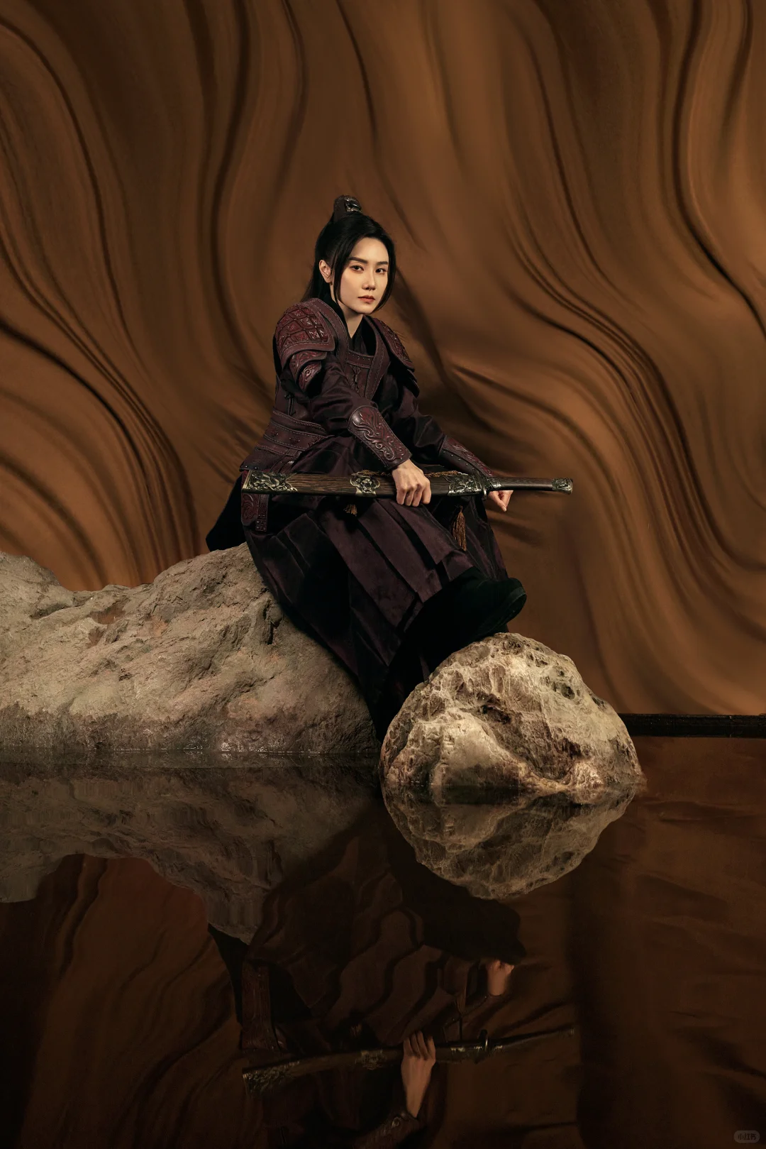 古装写真｜暗黑系女将军沙场巾帼霸气感❗️