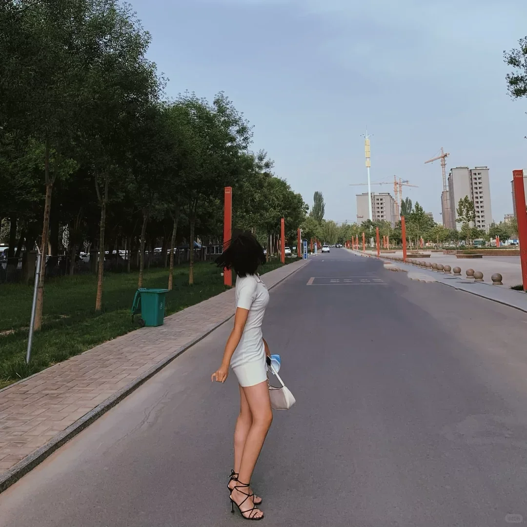 今天穿的很白月光白色白月光啊