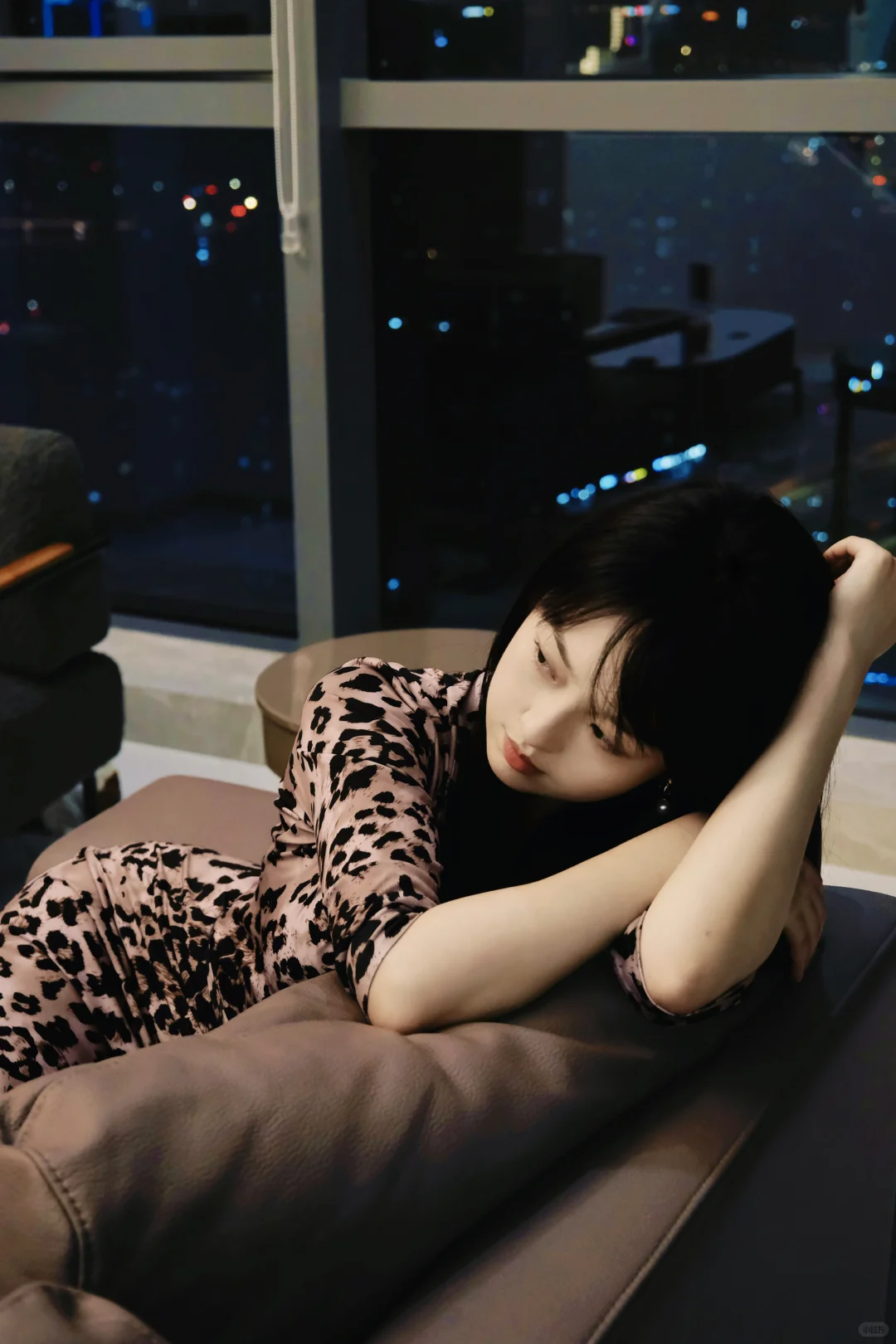 年轻的女孩总是在追求女人味