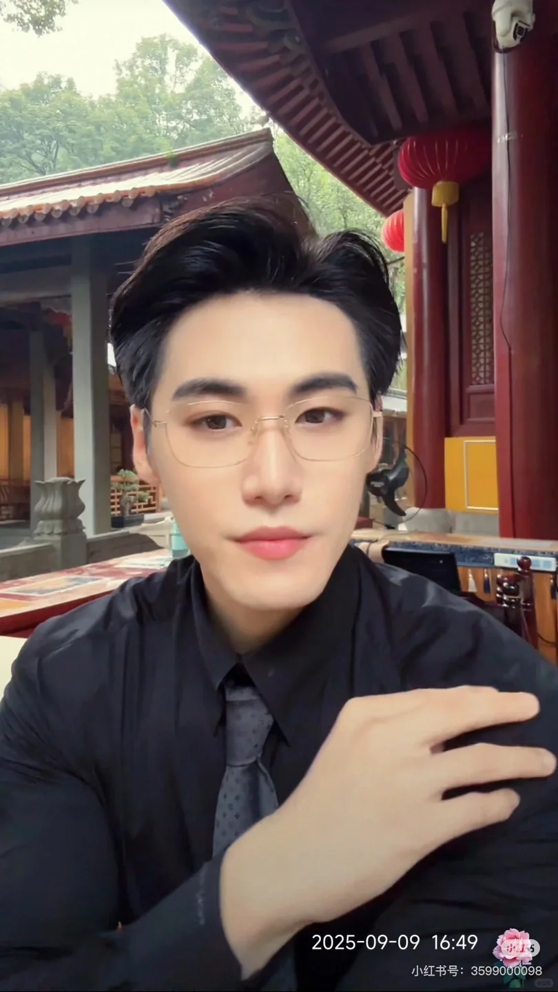 女军事爱好者她的学霸丈夫