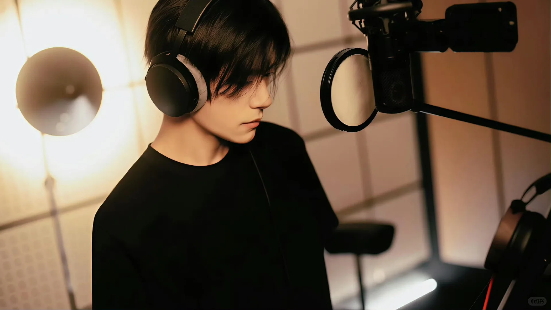 易烊千玺 iPad 电脑壁纸