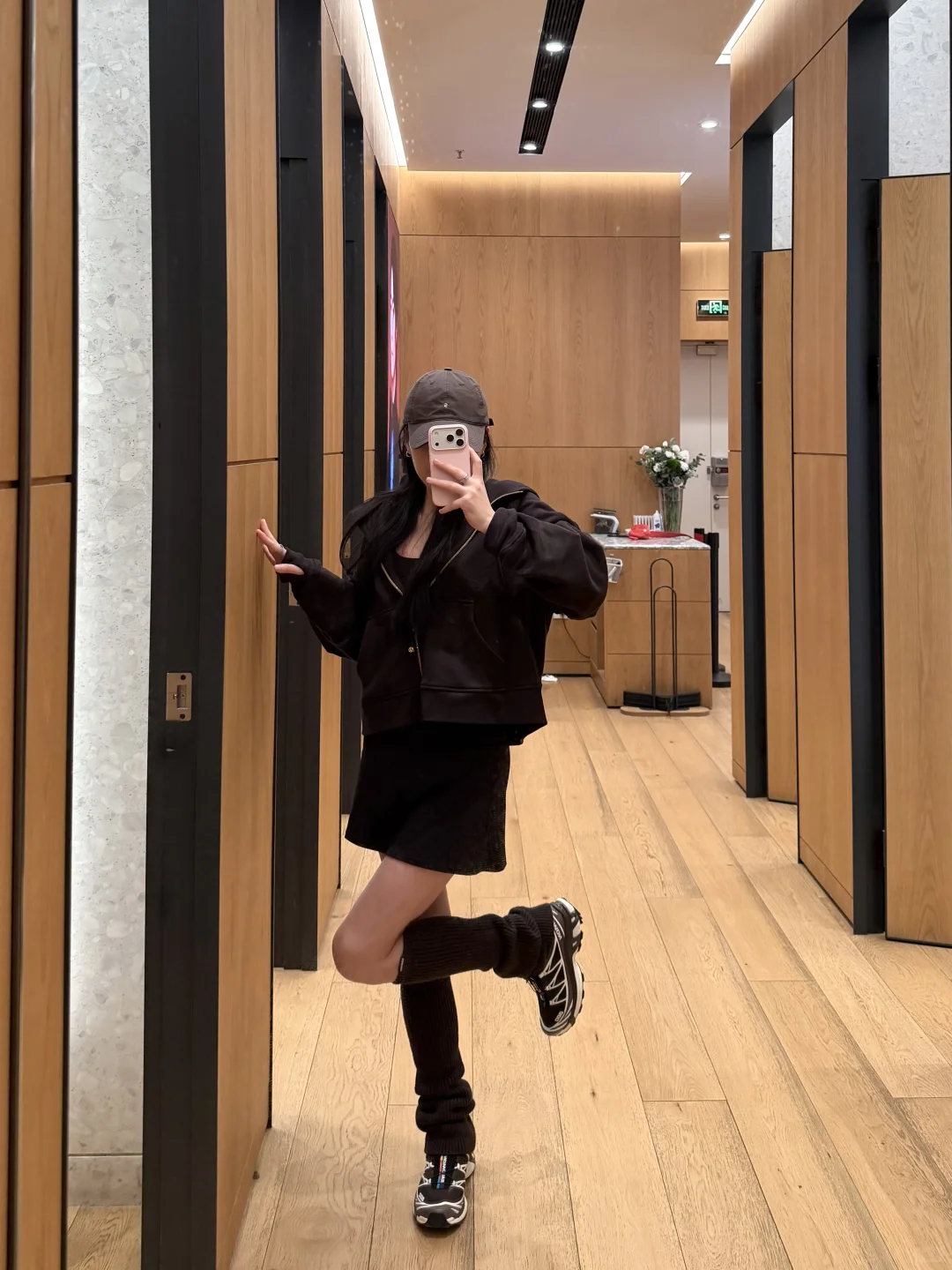 非常喜欢穿lululemon腿袜一女的🙋