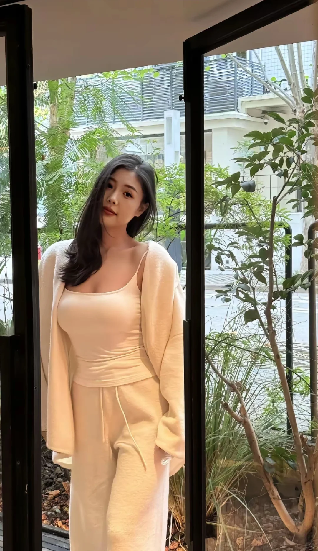 气质女神，这大概就是姐感的魅力吧！