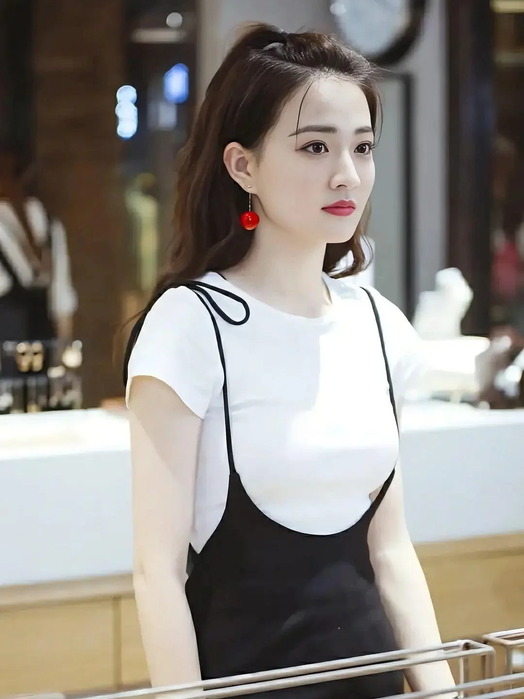 明艳系女神的颜值暴击