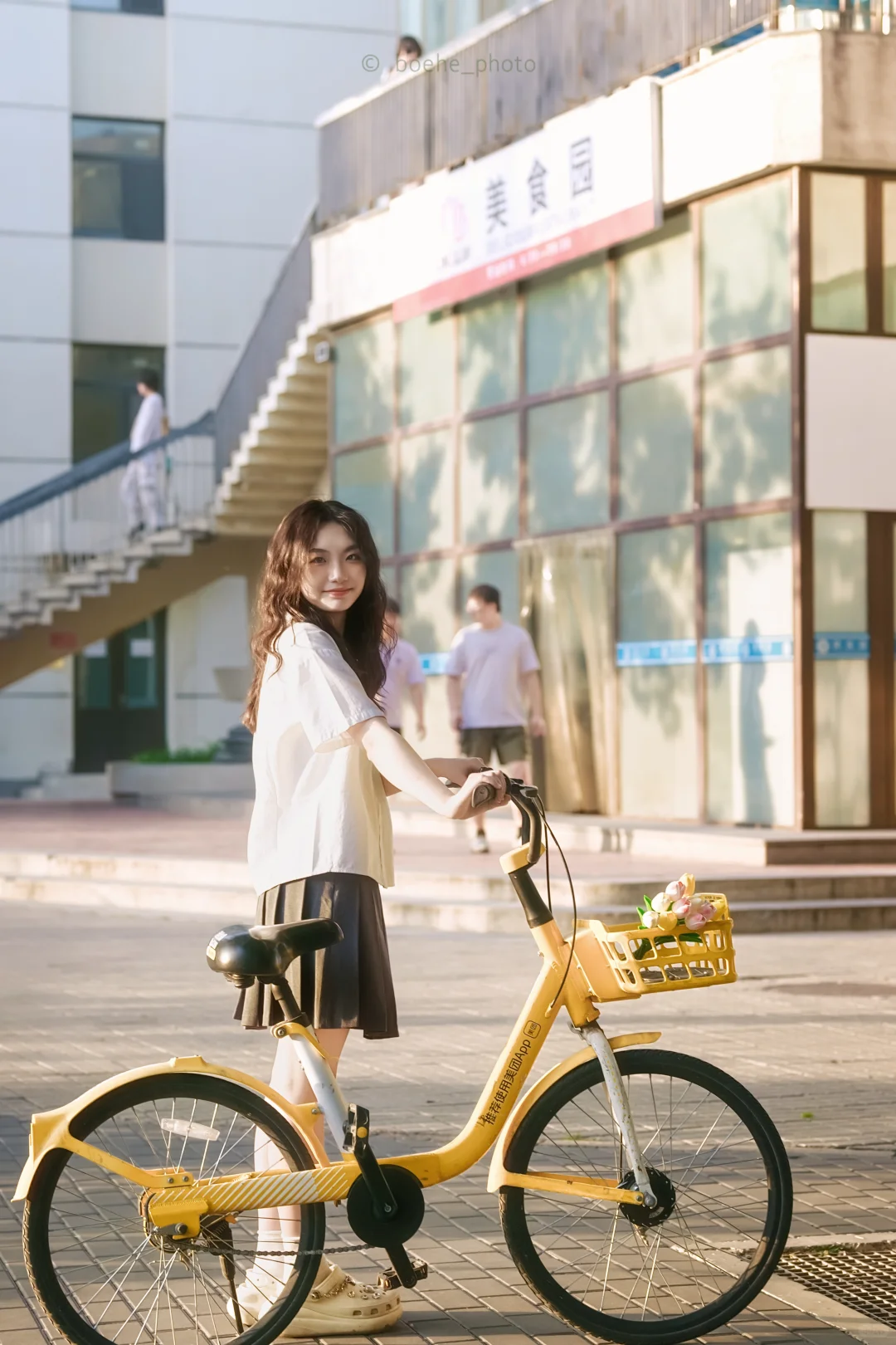 🛵有限的时间里，你是我的青春电影女主角