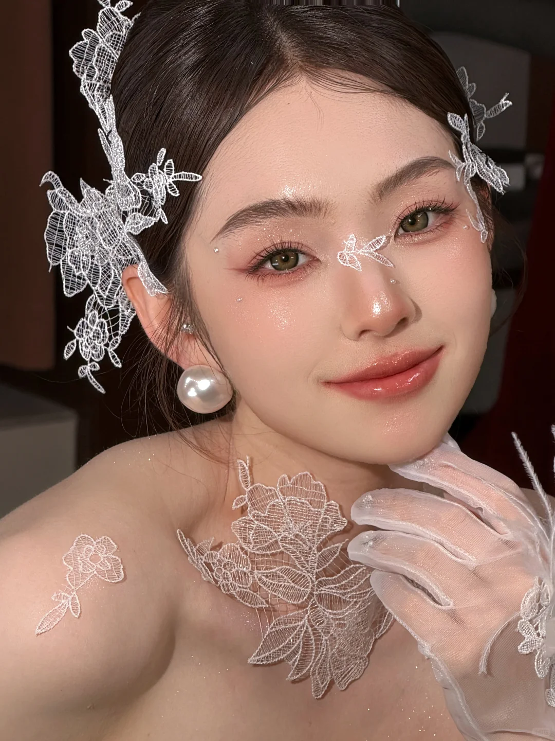 这波蕾丝妆造真是颠覆了三观的美！