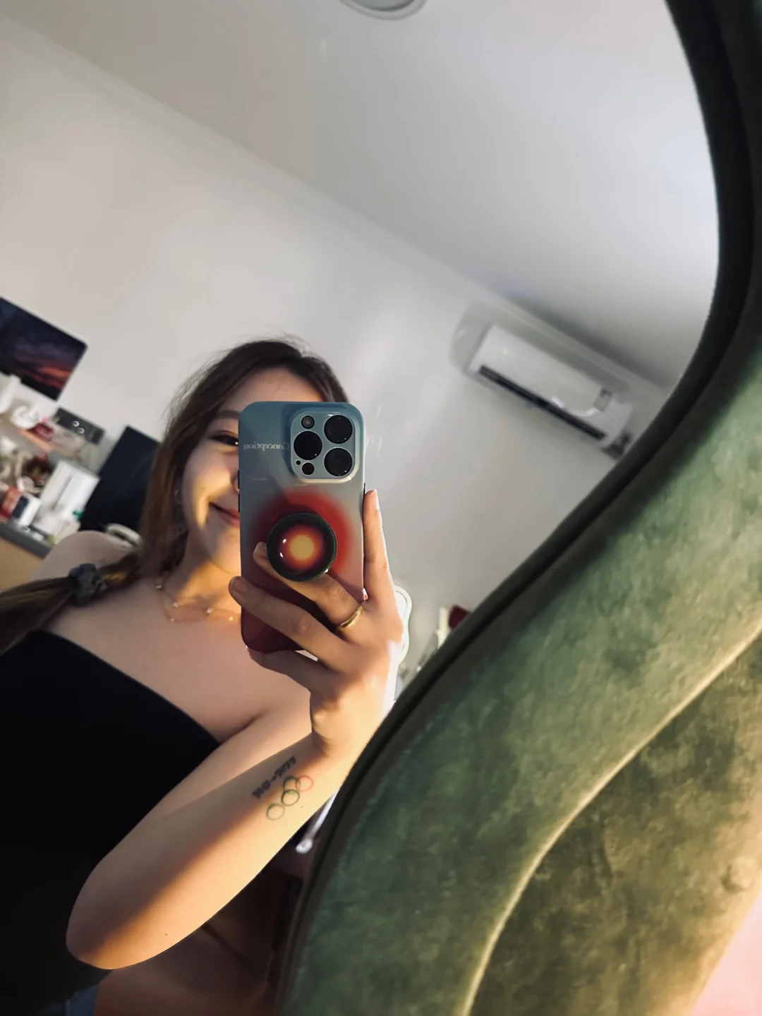 男人撒谎，女人化妆🪞