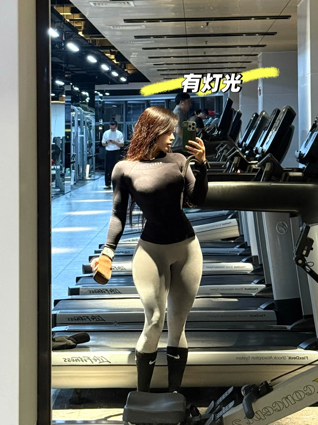 练完灯光下一站 都说像 superhero ?🦸 🤙🏿