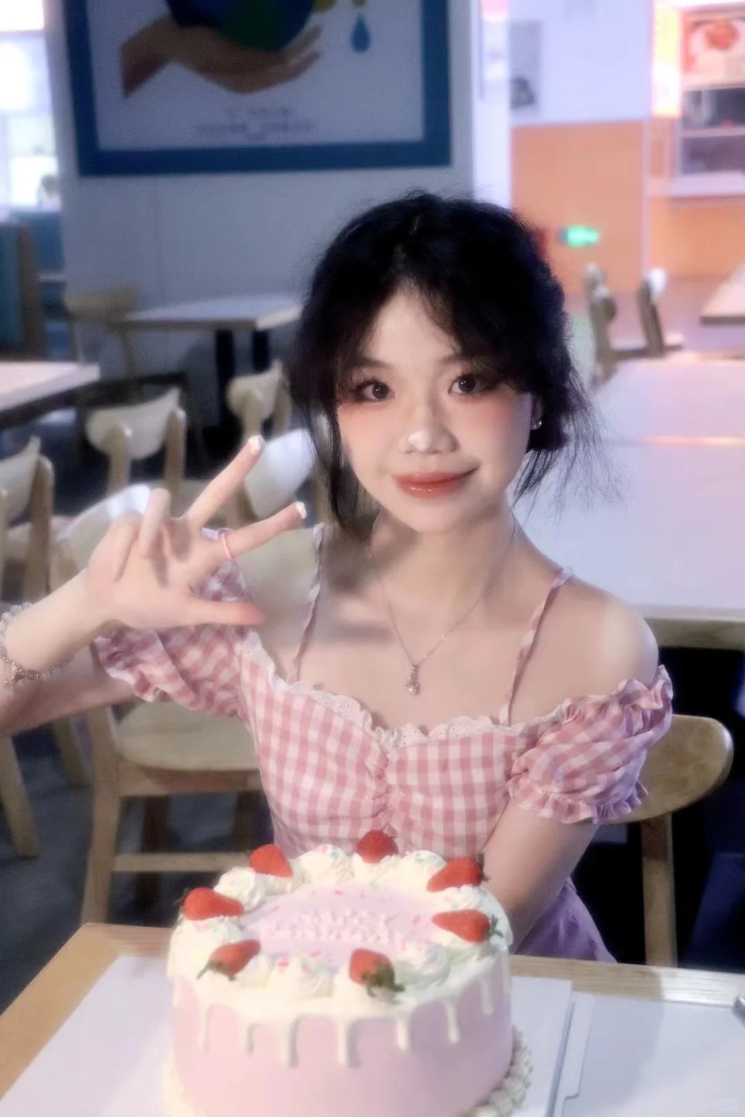 天啊 广州竟然还有这么甜的小偿模特！！