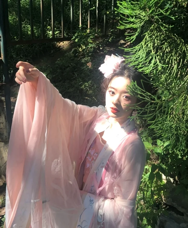 哇，她好美，我好爱～～～～～～～