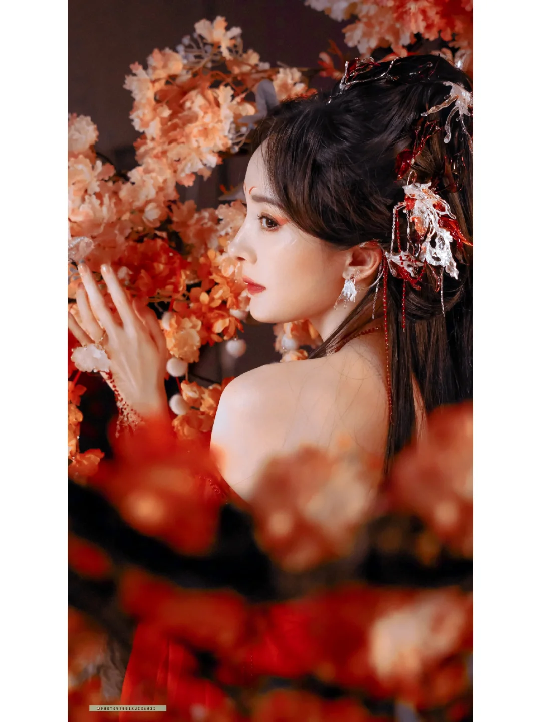 明艳和霸气从来都不冲突吧