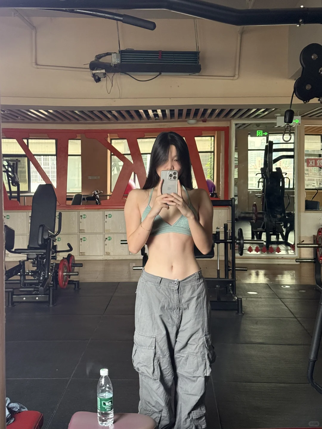 右滑眼看这个女人体脂率越来越高高高高高