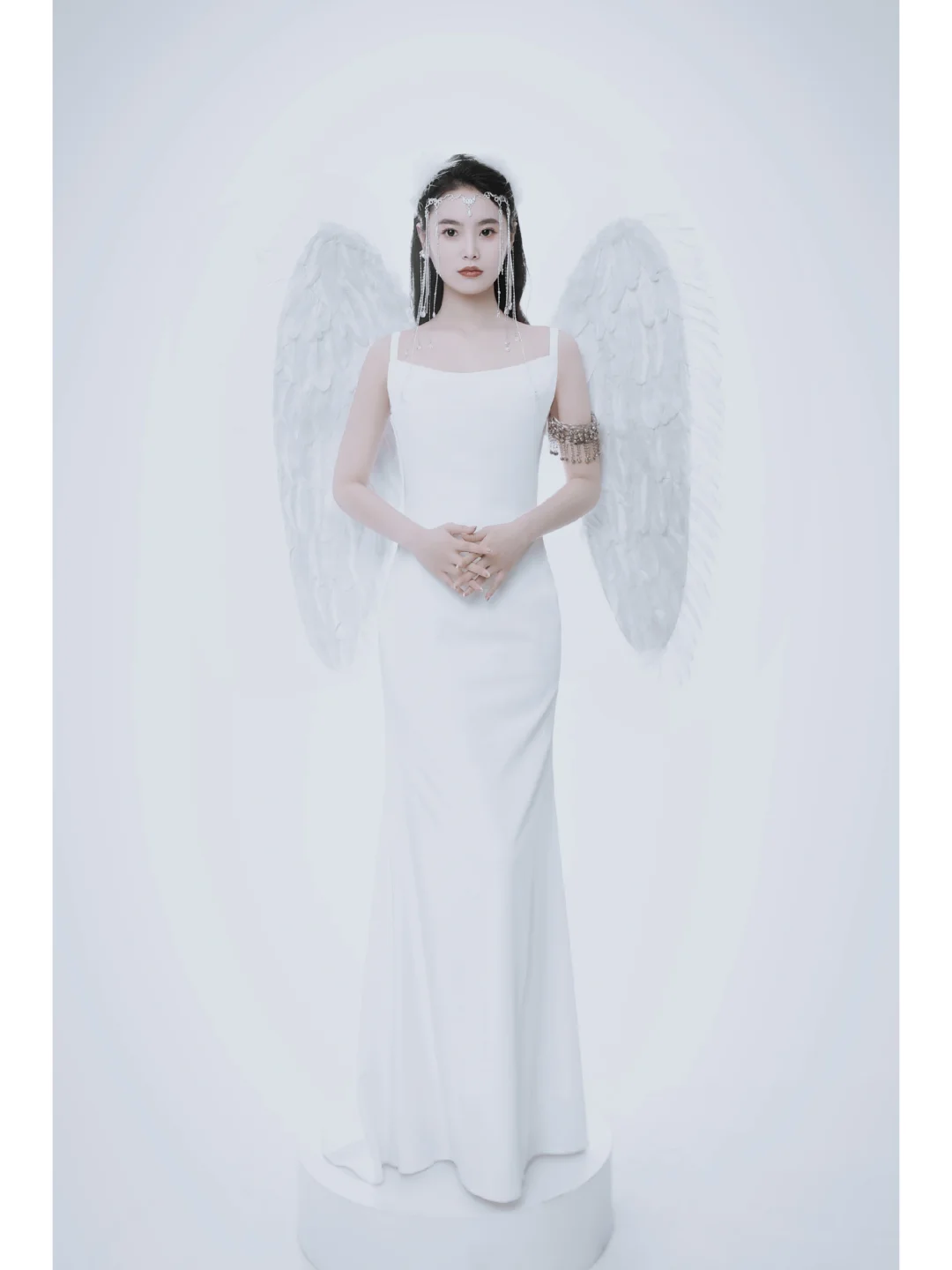 发光的天使终会将临人间