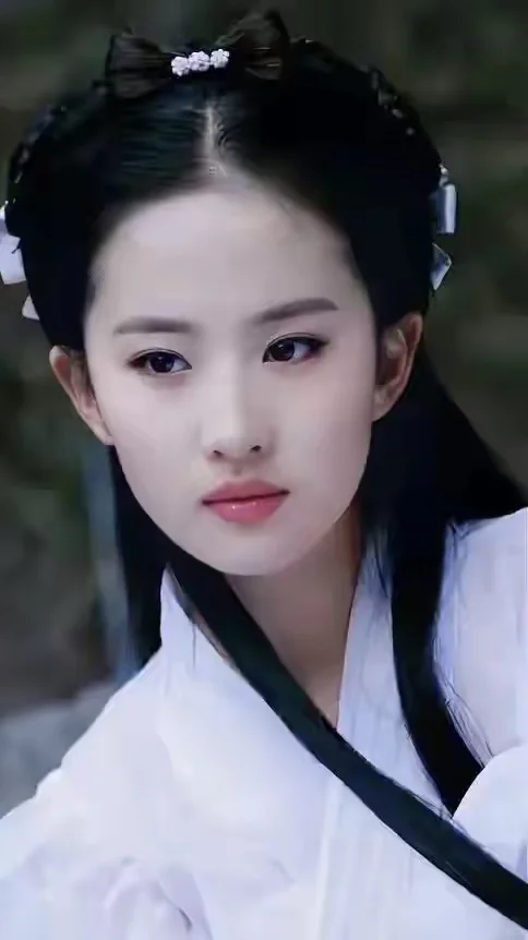 一颦一笑皆古典，刘亦菲是古装天花板吗？