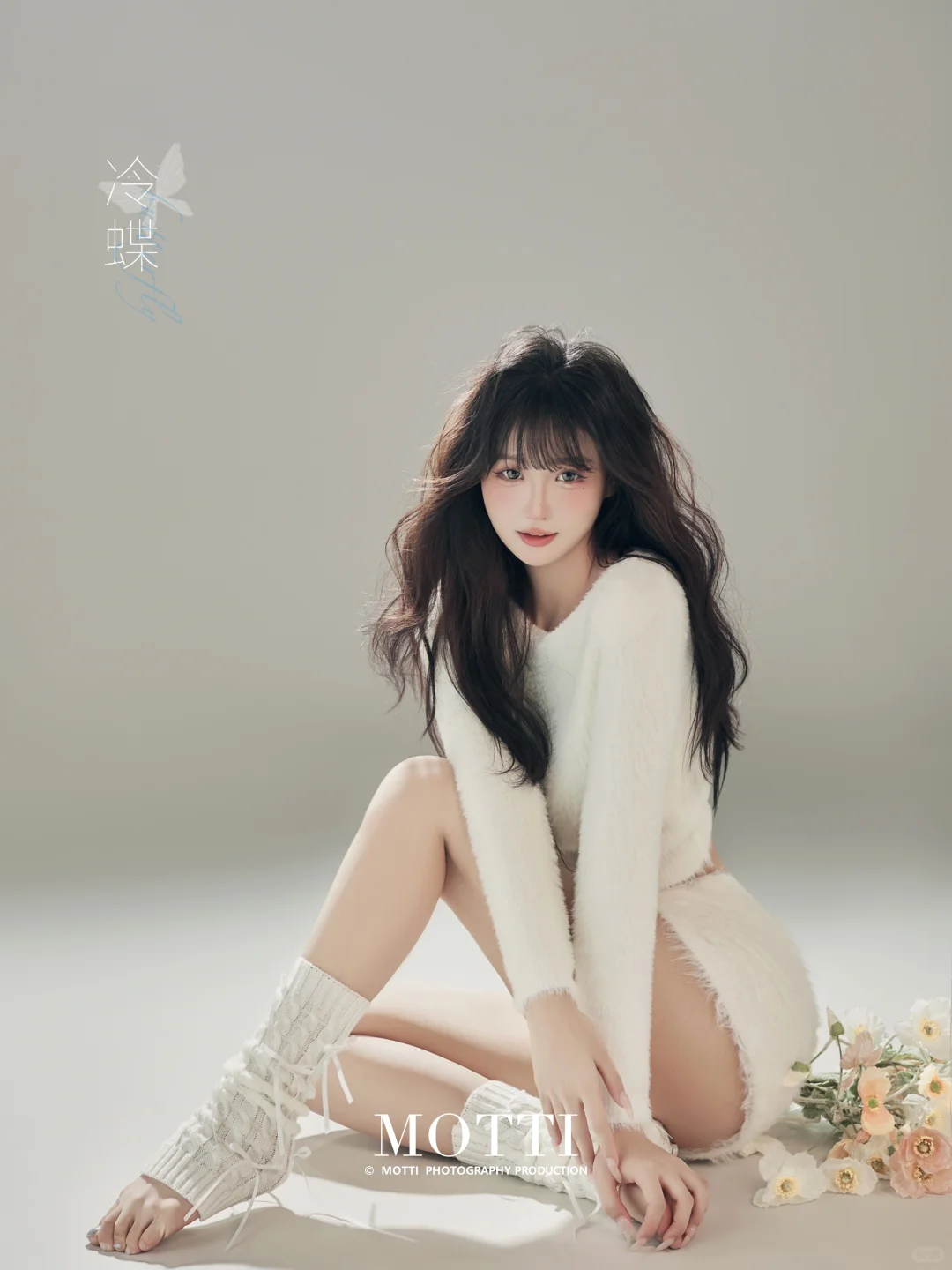 奶fufu的韩系写真🌸少女与鲜花撞了个满怀