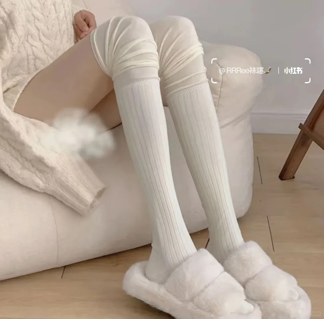 太鲨我啦!奶白过膝袜～清冷燕麦白配毛毛鞋绝