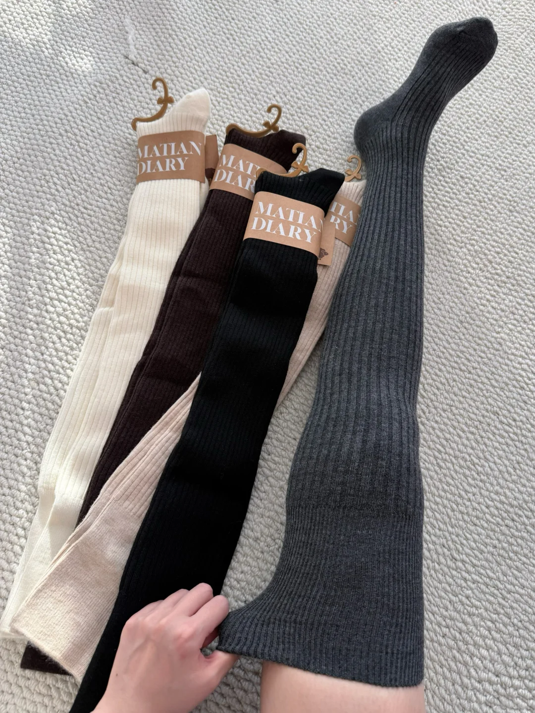 微压过膝袜来咯 就这个质感高级