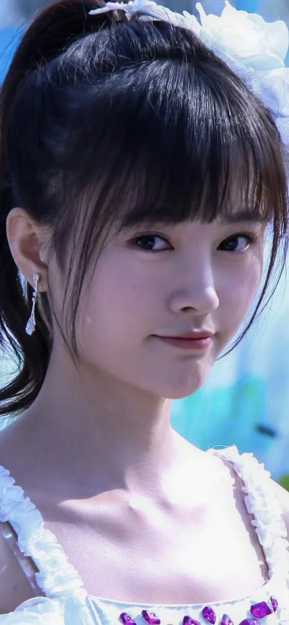 鞠婧祎早期 稚嫩清冷甜美 美