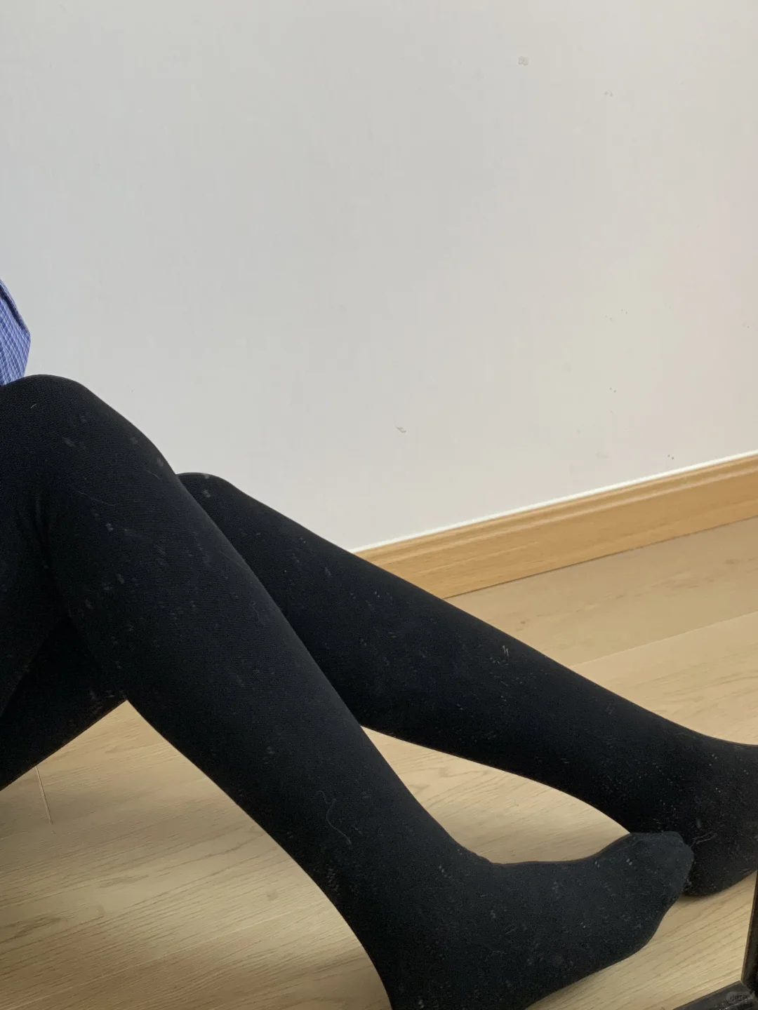 秋冬就喜欢穿这种黑色连裤袜！