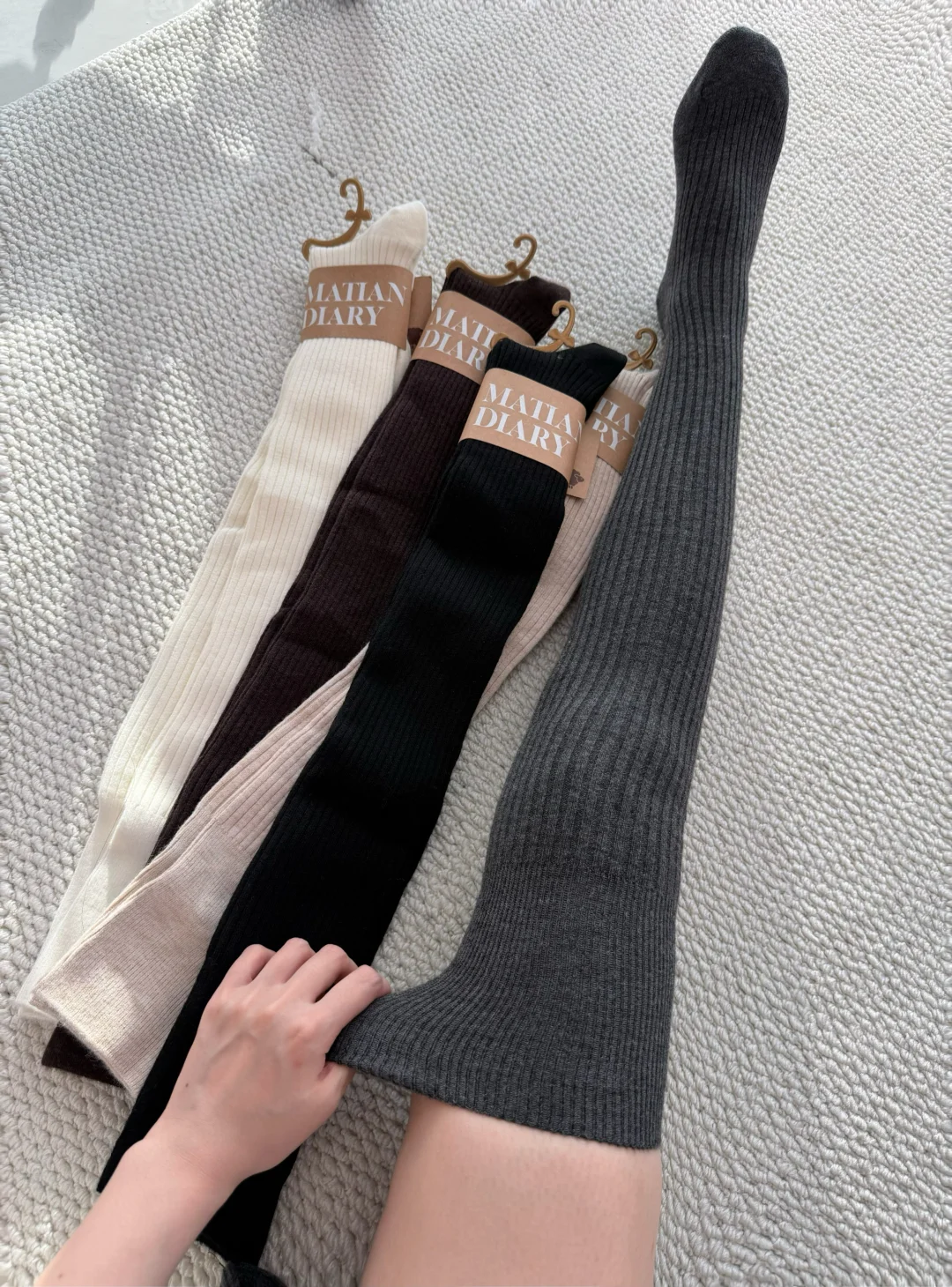 微压过膝袜来咯 就这个质感高级