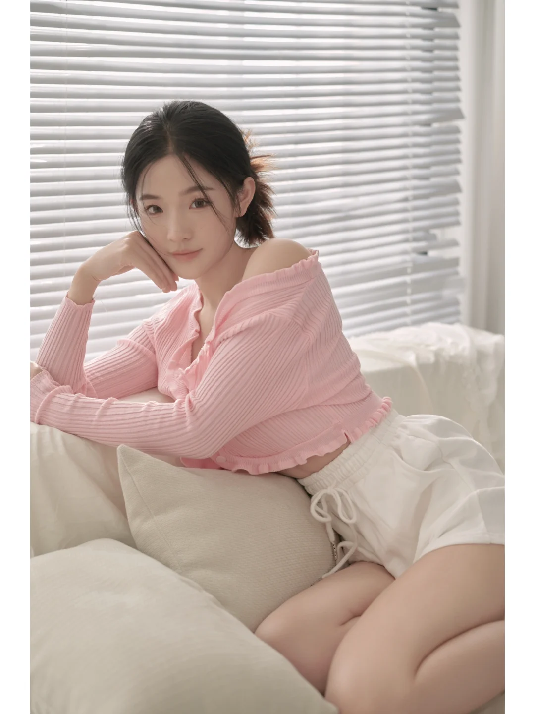 靠近光追随光✨一张照片封神の纯欲私房