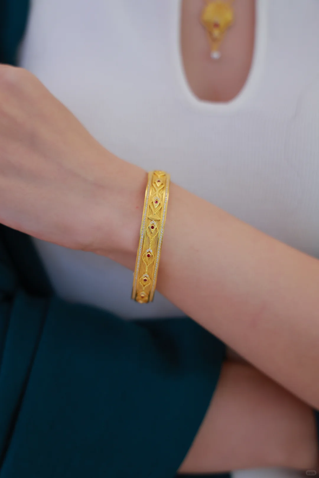 凤羽织金绣 瑶光赴前程