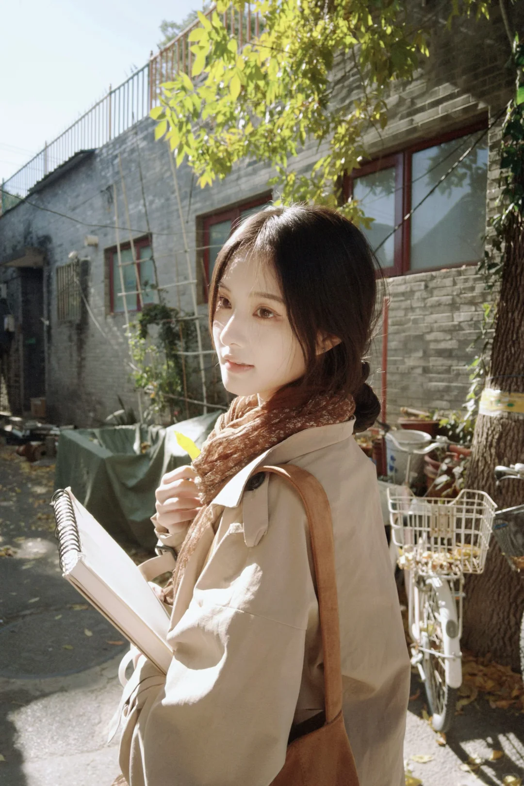 “城里来了位女作家”