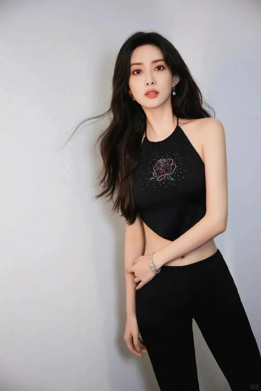 孟子义姐姐的肚兜装穿搭🫶