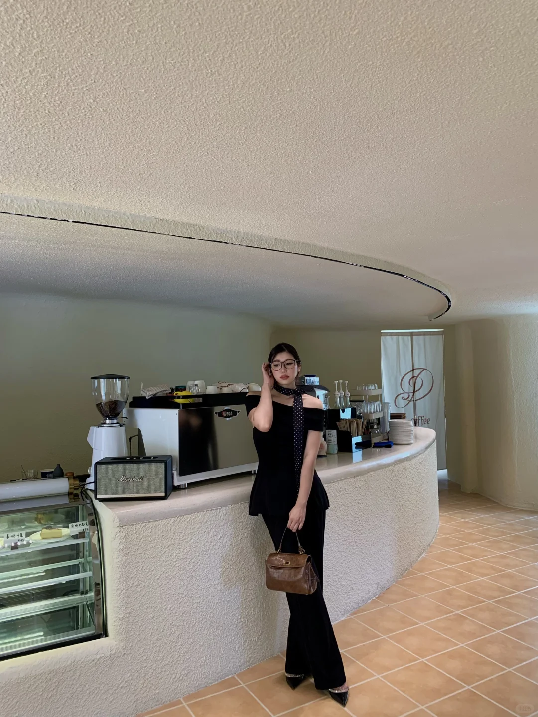 祝这个迷人的女人🎂