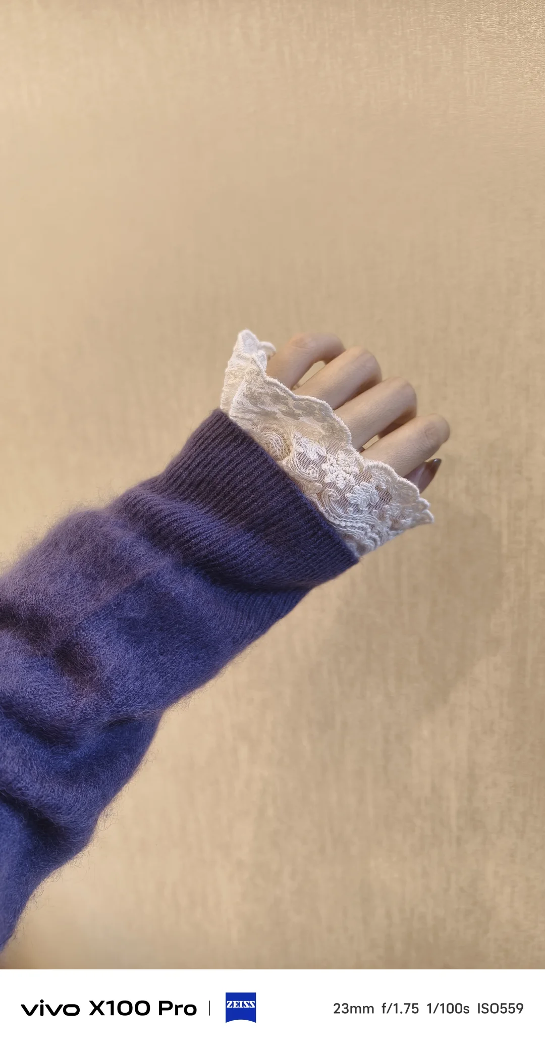 穿一上午vocal了三天！蕾丝叠穿毛衣太绝！