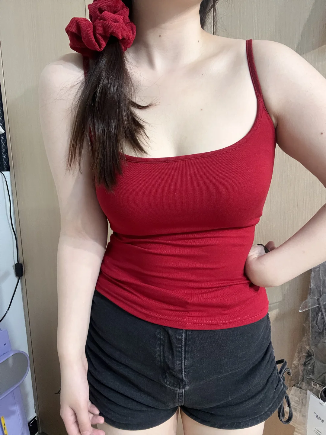 第一次尝试红色吊带！真被惊艳到好显白啊～