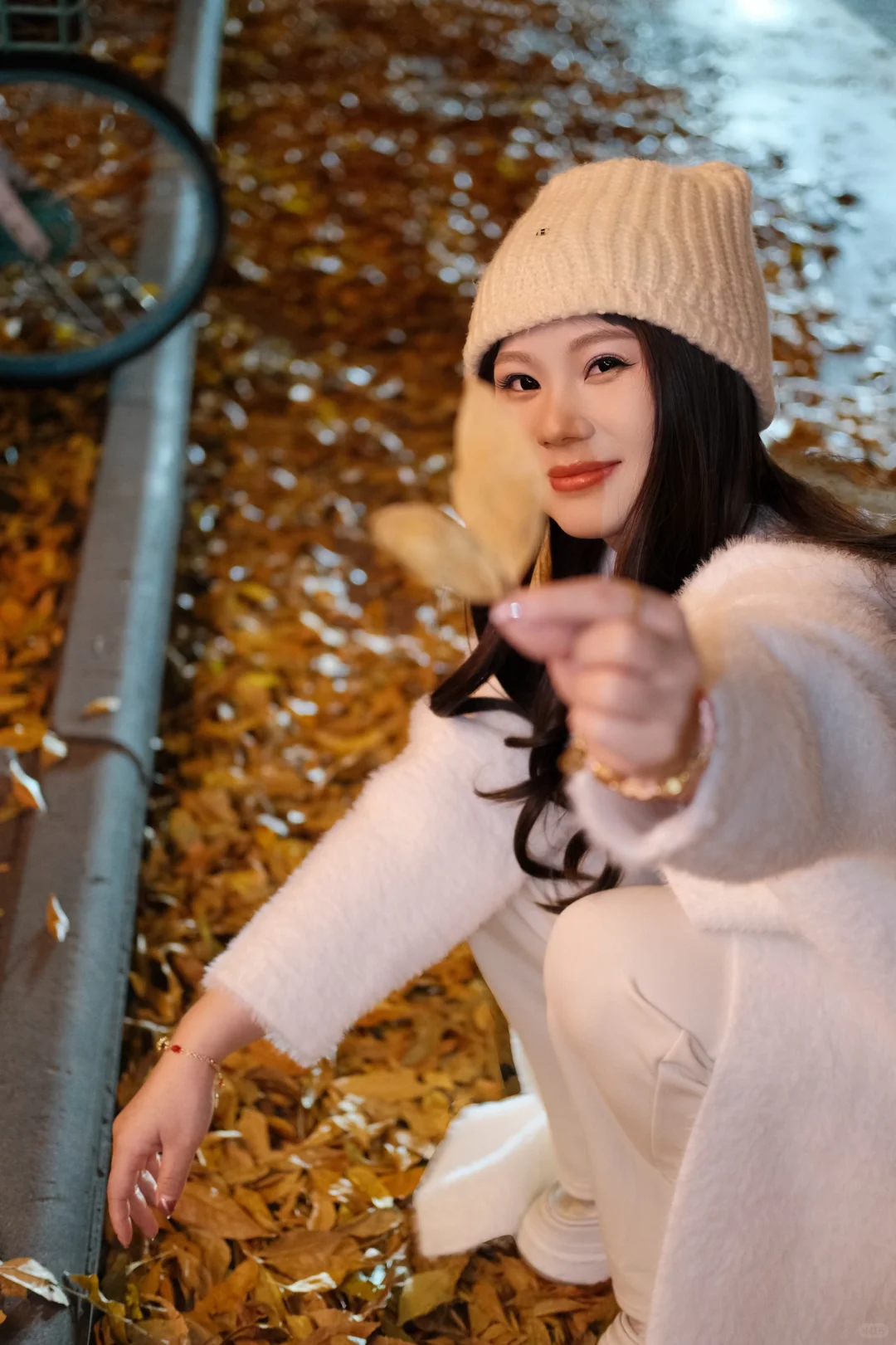 女人一身白 走哪都发财😉