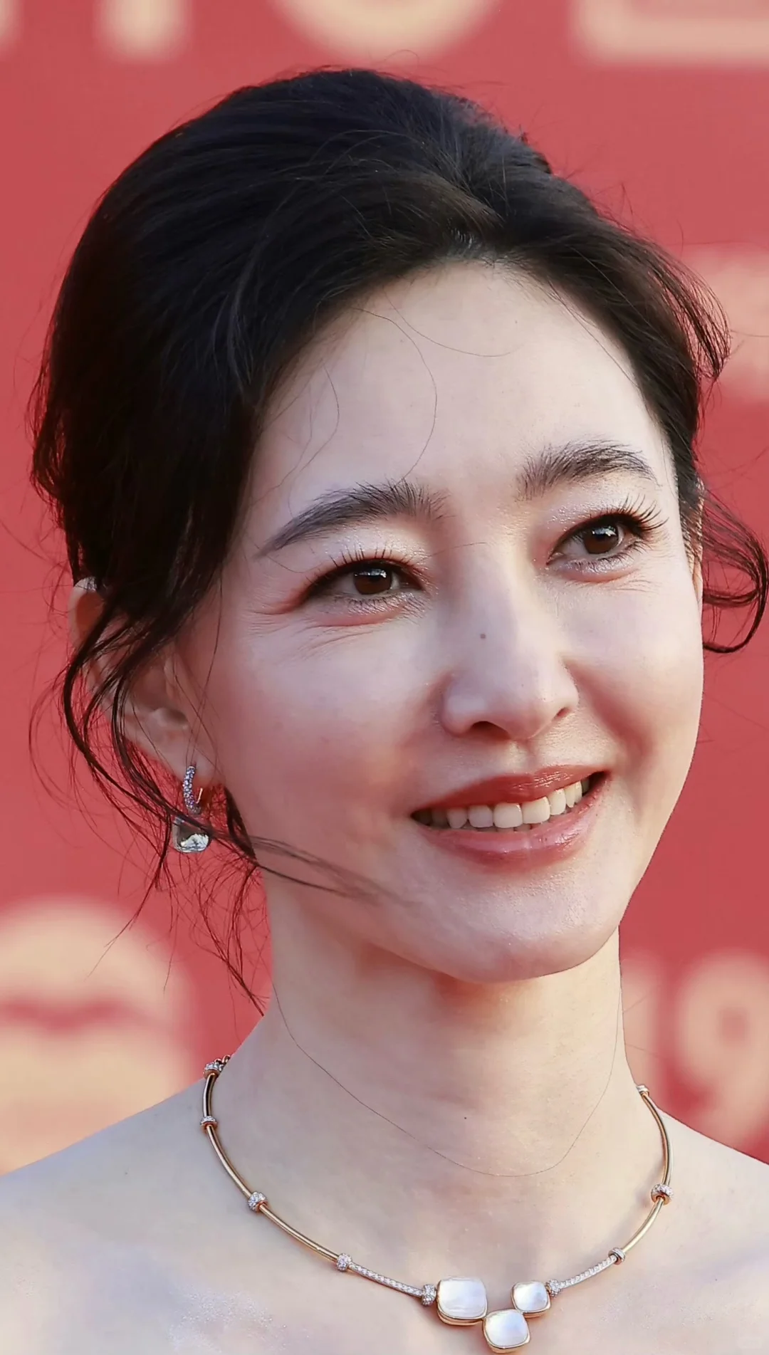 王丽坤 松弛且高雅 美