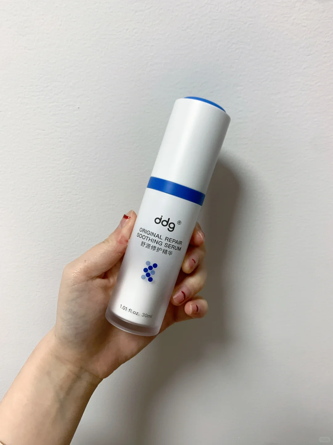 朋友说我像古早校园文里的白月光