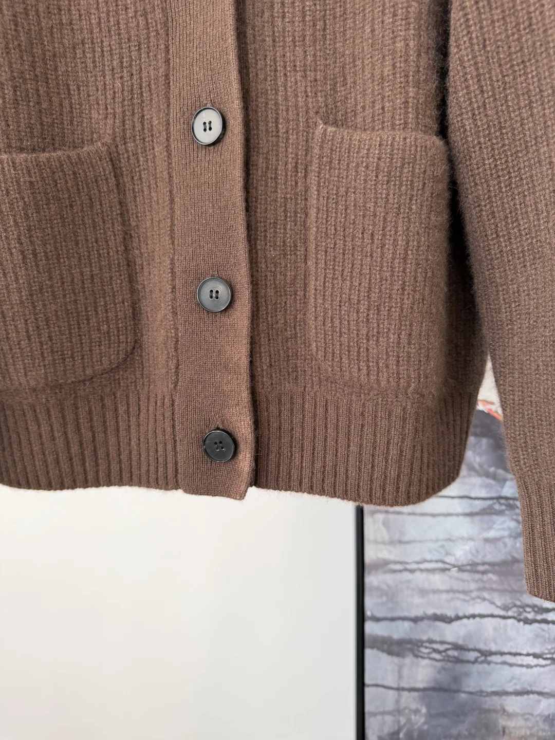 难怪小禾这款开衫能被人看上，太美式复古