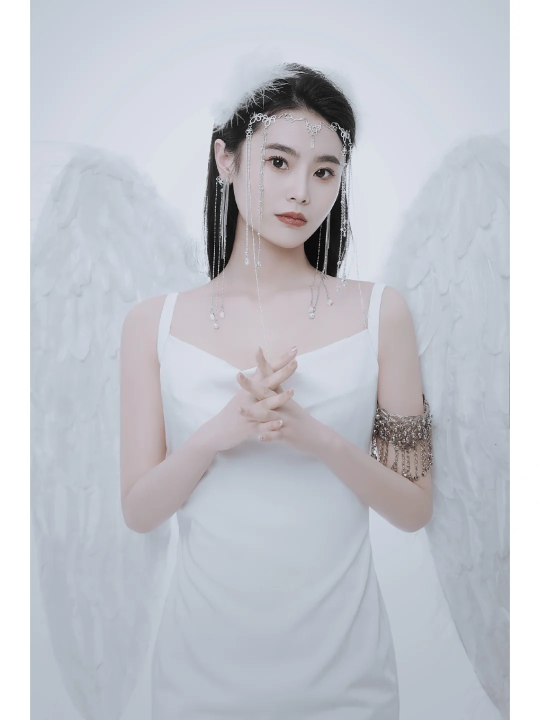 发光的天使终会将临人间