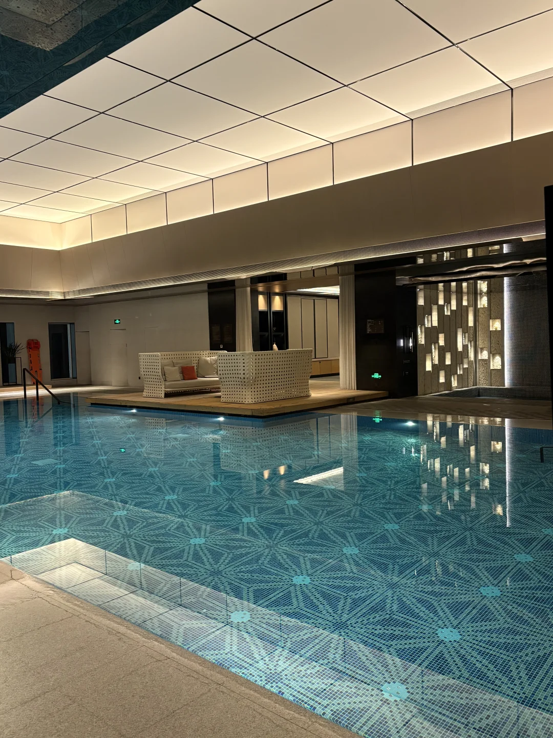 西安游泳🏊‍♀️女教练教游泳啦！！！