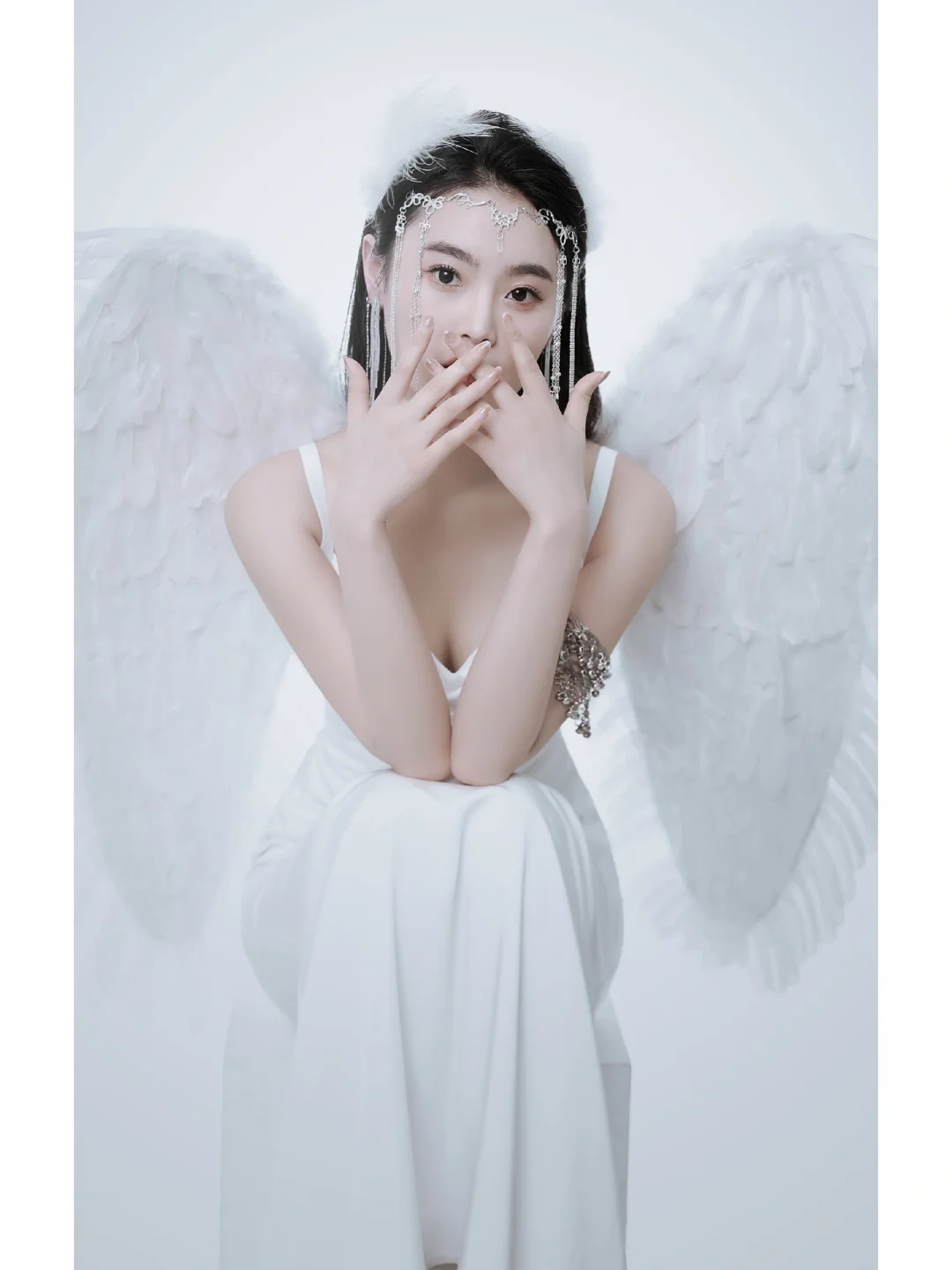 发光的天使终会将临人间