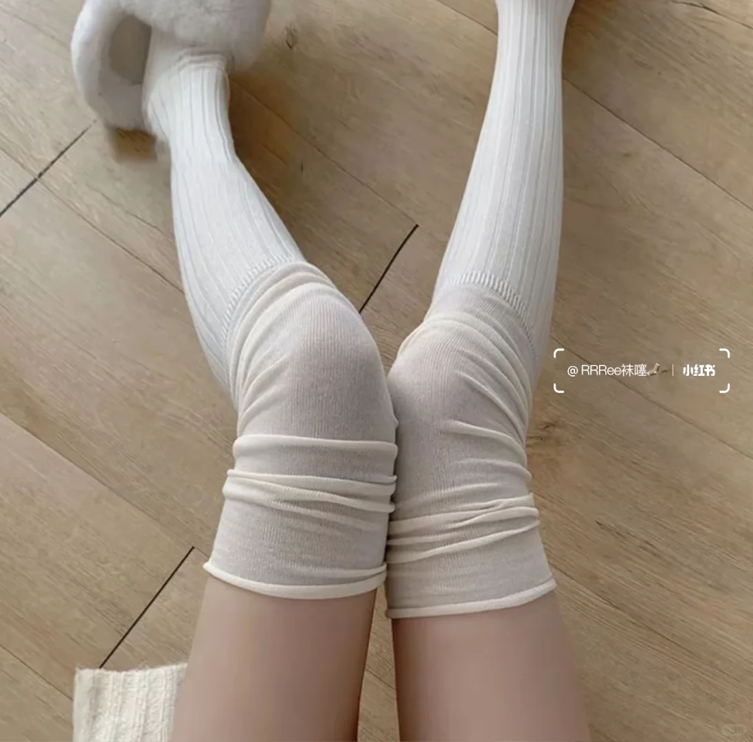 太鲨我啦!奶白过膝袜～清冷燕麦白配毛毛鞋绝