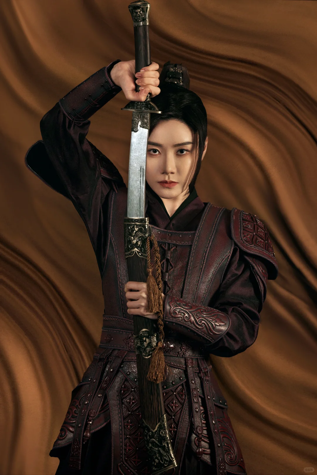 古装写真｜暗黑系女将军沙场巾帼霸气感❗️