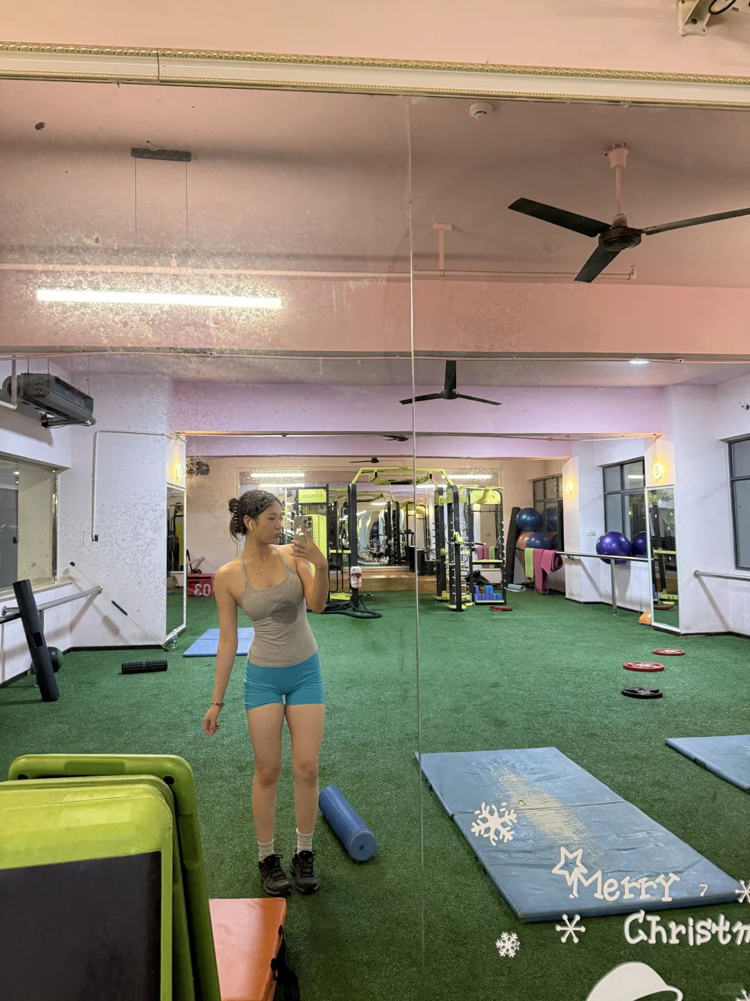 右滑眼看这个女人体脂率越来越高高高高高