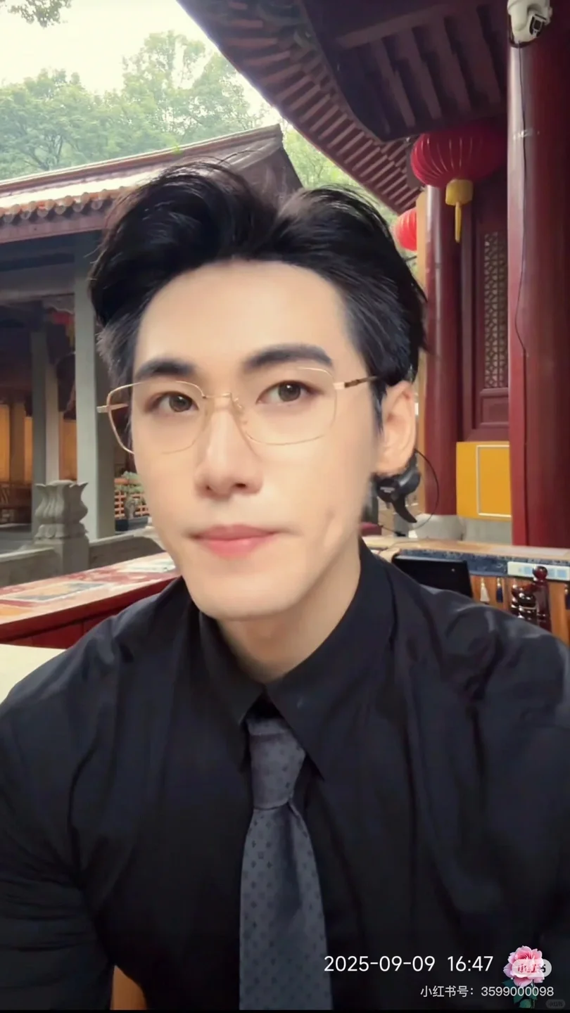 女军事爱好者她的学霸丈夫