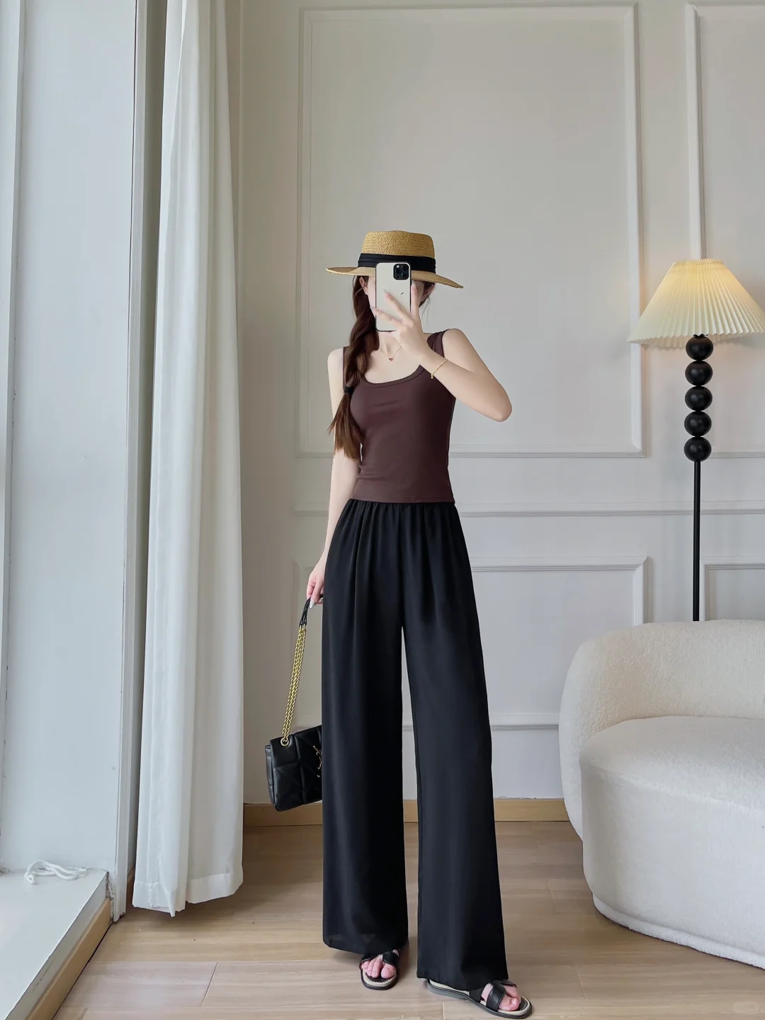 淘宝寄拍模特休闲裤对镜自拍