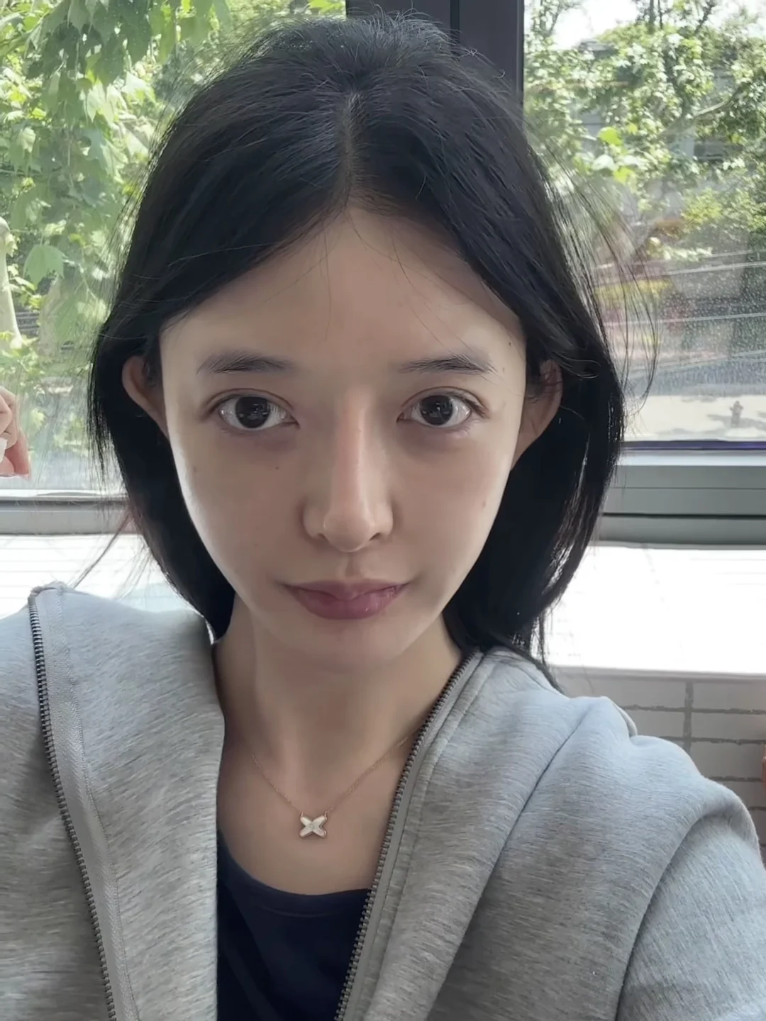 五官一般 但轮廓绝了！