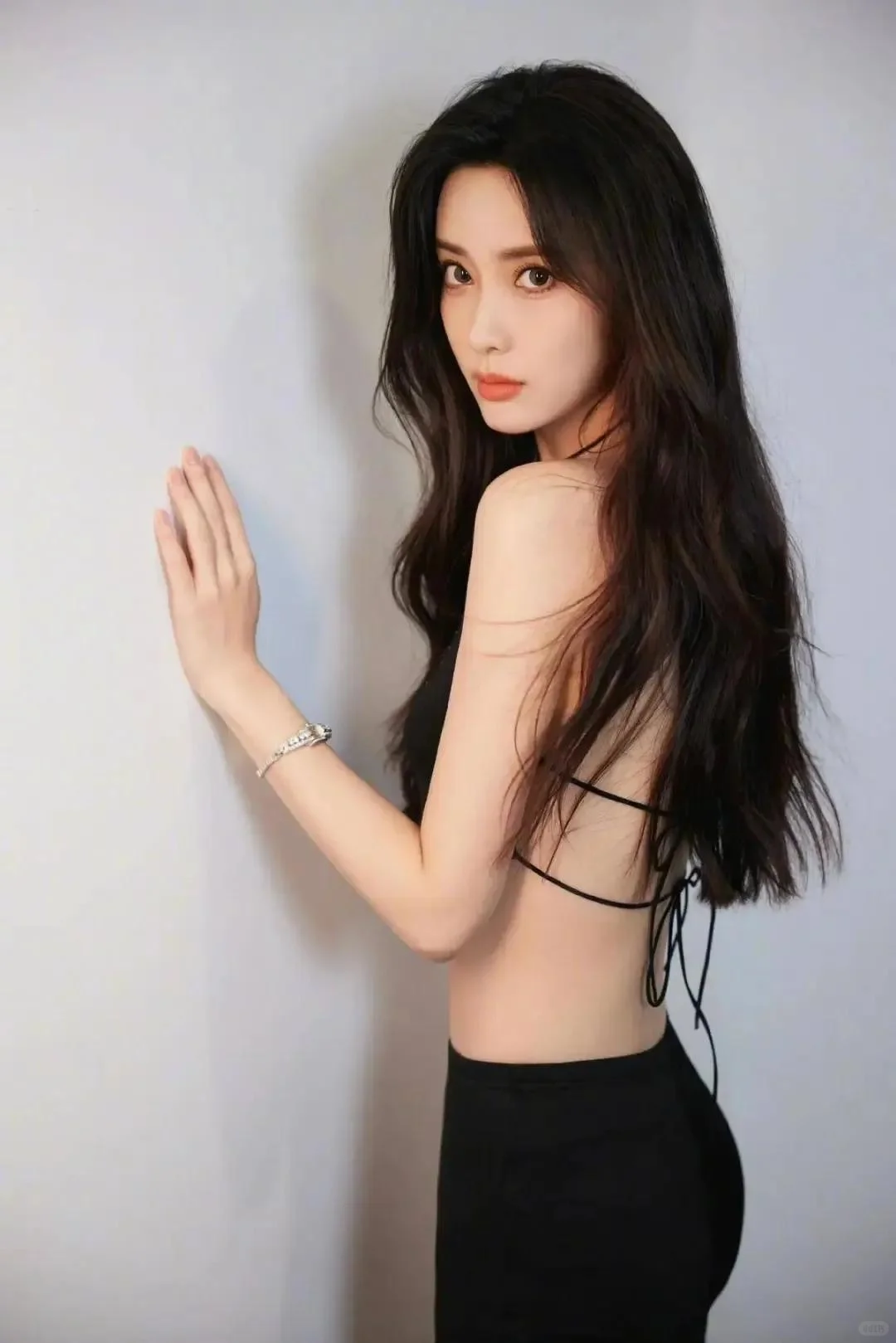 孟子义姐姐的肚兜装穿搭🫶