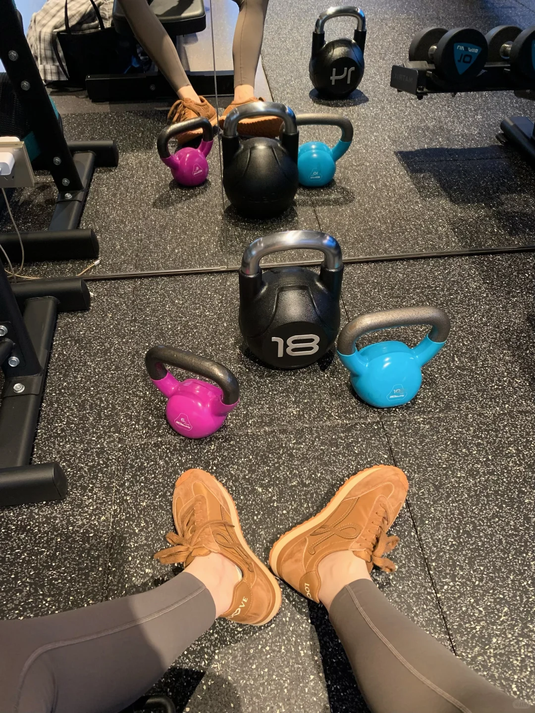 要不断的 反复的 爱上了不起的自己