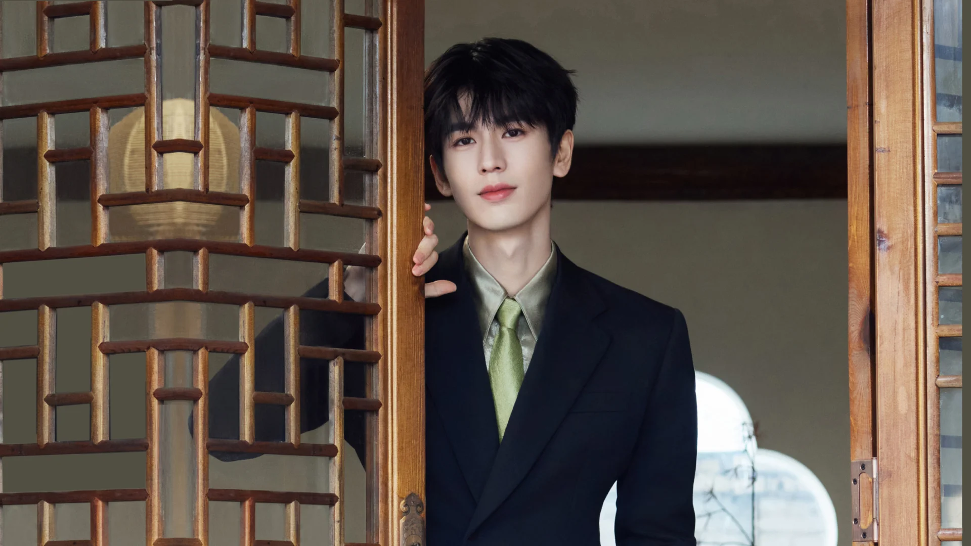 张凌赫横屏壁纸 平行视界修图分享第九弹