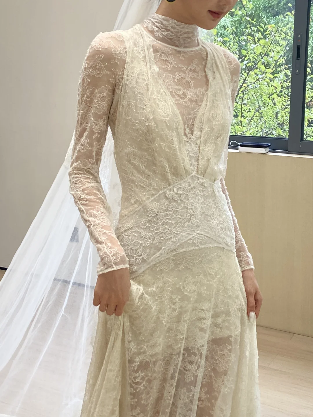 live下蕾丝的浪漫意向