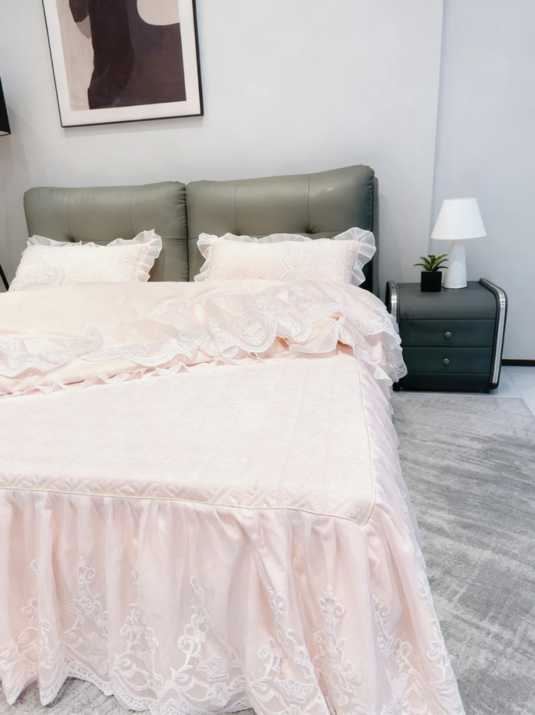 谁懂这一刻！周末换上蕾丝花边粉粉嫩嫩谁懂