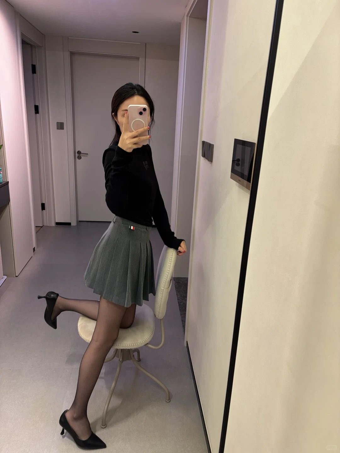 左滑今天穿这套好看吗